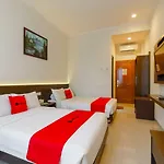 Reddoorz Premium @ Alqueby Hotel