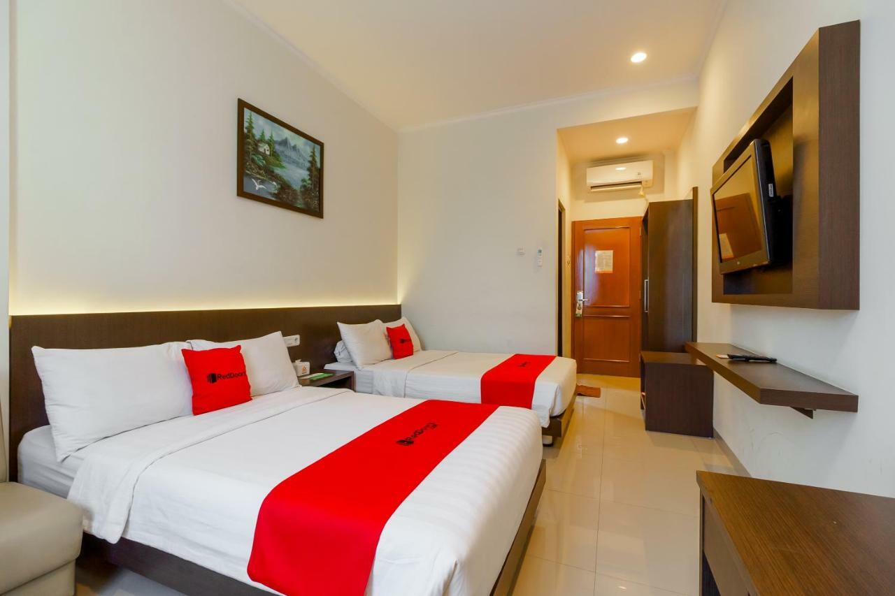 Hotel Reddoorz Premium @ Alqueby 4*