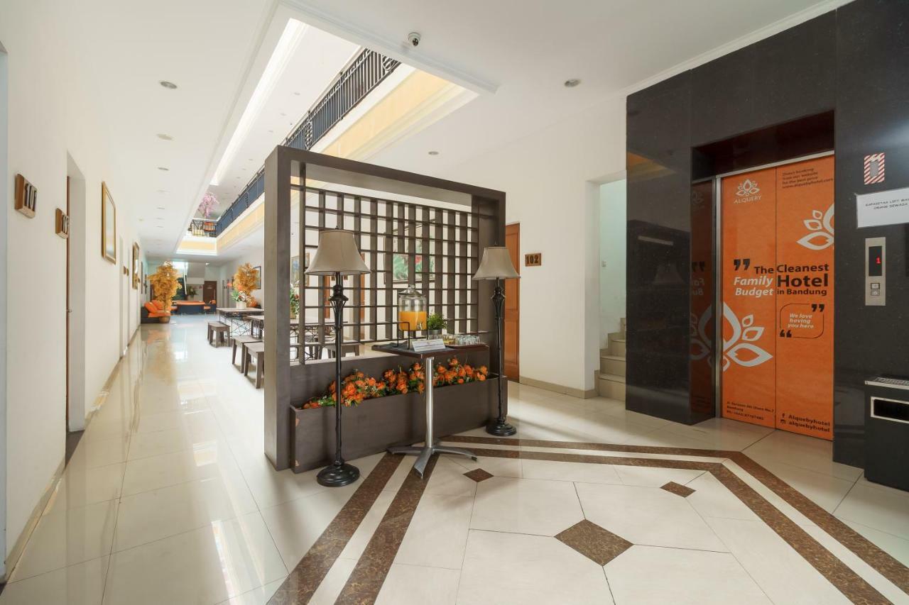 Reddoorz Premium @ Alqueby Hotel Bandung