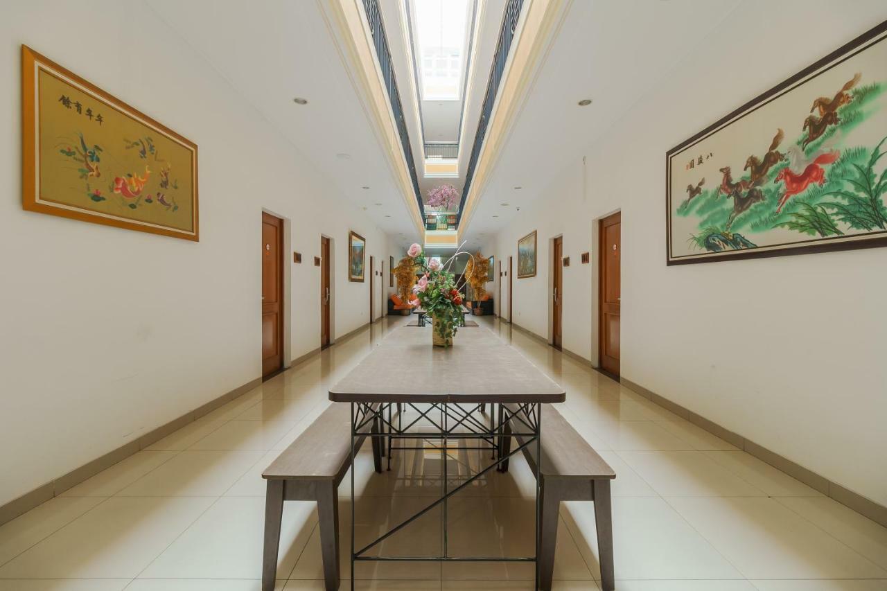Reddoorz Premium @ Alqueby 4* Bandung