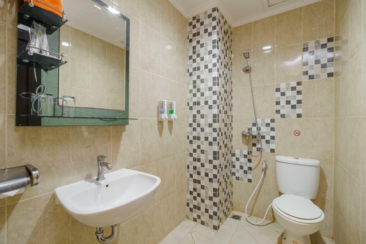 Hotel Reddoorz Premium @ Alqueby 4*